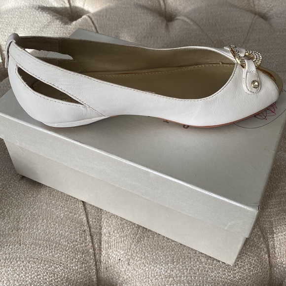 Stuart Weitzman open toe girls flat dress shoe-Size 1 - Picture 6 of 6